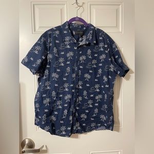 Men’s No Boundaries Button Down Shirt Size XL